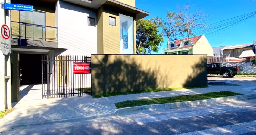 BELO SOBRADO DE 112M2 LOCALIZADO NO SITIO DO CERCADO