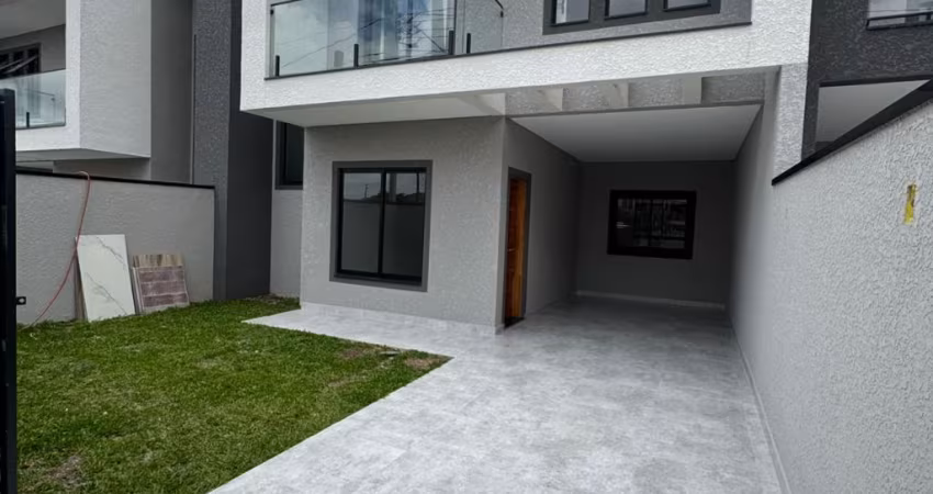 EXCELENTE SOBRADO LOCALIZADO EM FAZENDA RIO GRANDE
