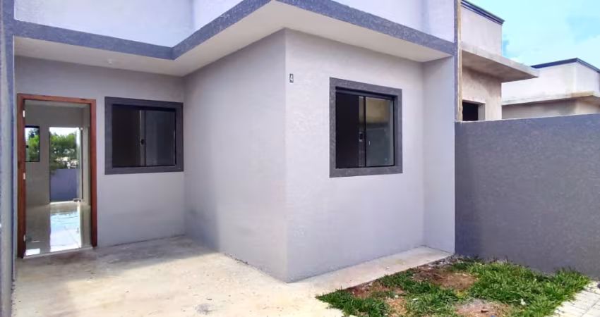 CASA EM CONDOMINIO COM IMENSO ESPAÇO DE TERRENO LOCALIZADO NO CAMPO DO SANTANA
