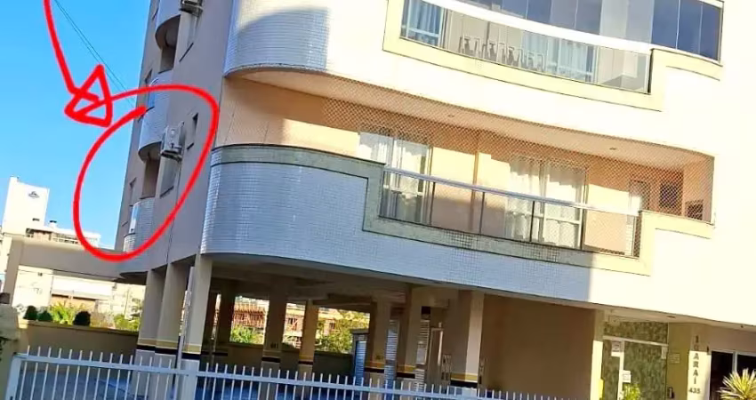 Excelente apartamento localizado em bombinhas, santa catarina, a poucas quadras da praia
