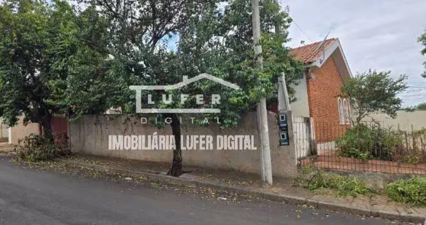 Casa térrea espaçosa com edícula no parque alvorada em araraquara!