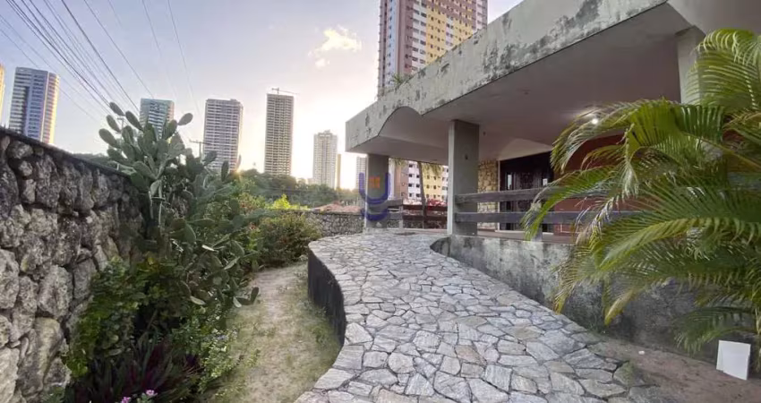 Casa para Venda em João Pessoa, Manaíra, 5 dormitórios, 3 suítes, 6 banheiros, 6 vagas