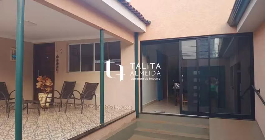Casa Térrea no Centro de Sertãozinho – Excelente Estado e Pronta para Morar!