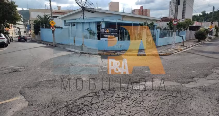 Casa com 3 quartos à venda no Centro, Pedreira 