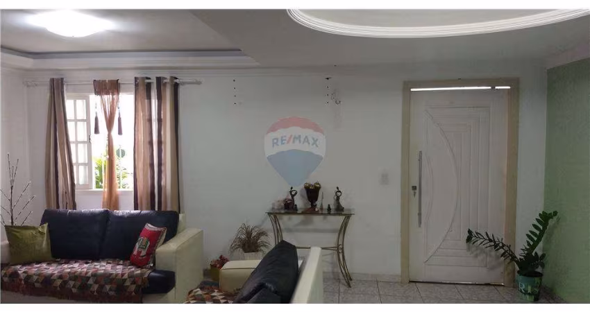 Anil: Casa Duplex próximo ao Shopping Jacarepaguá