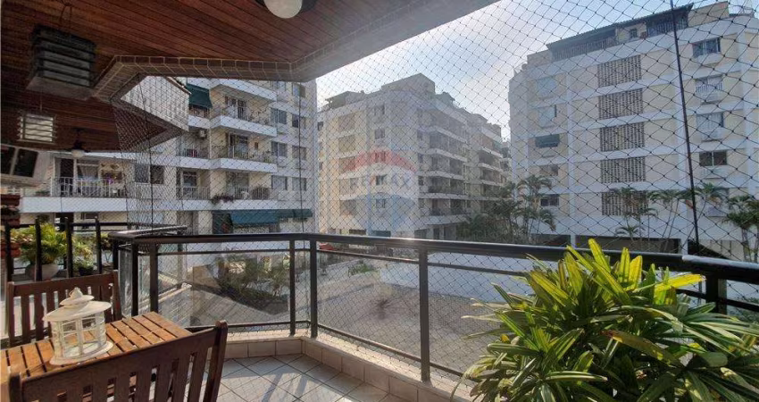 Vendo apartamento  103 m2 ,03 quartos, sendo 01 suíte, 03 vagas  Rua Ituverava -Freguesia- Jacarepaguá