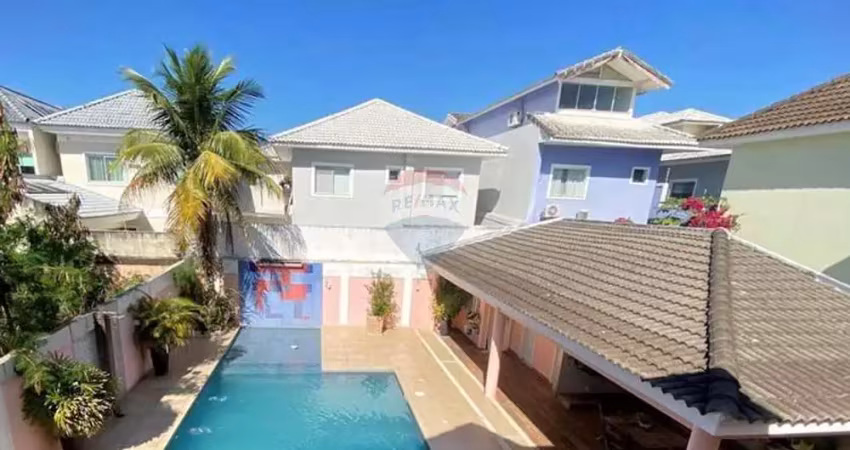 Luxuosa Casa à venda na Barra da Tijuca!!