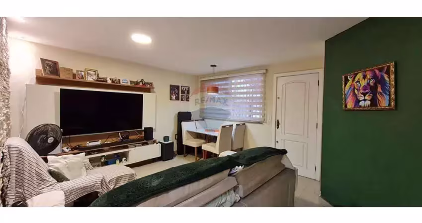 Casa com 3 quartos à venda na Rua Jagoroaba, 131, Vila Valqueire, Rio de Janeiro