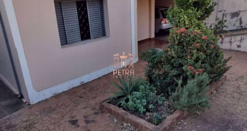 Casa com 3 dormitórios à venda, 350 m²