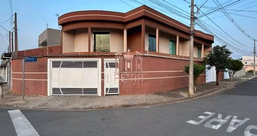 LINDO SOBRADO COM DUAS CASAS