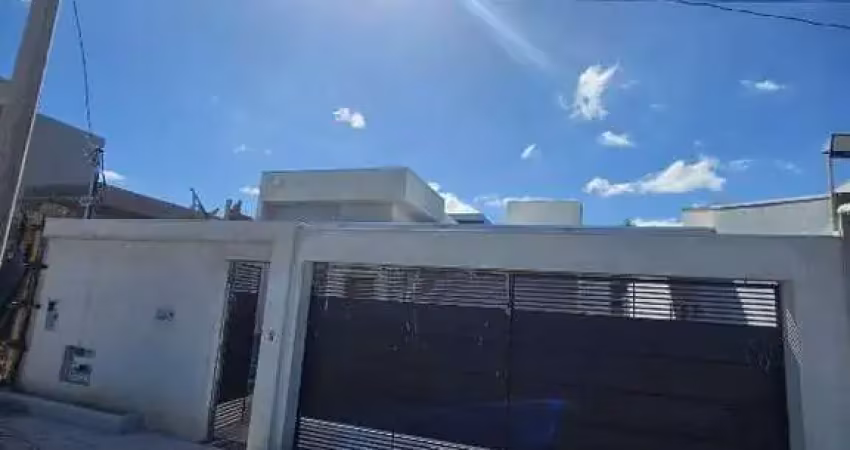CASA MODERNA INOVADOR, BAIRRO SANTA BARBARA EM DIVINOPOLIS - MG