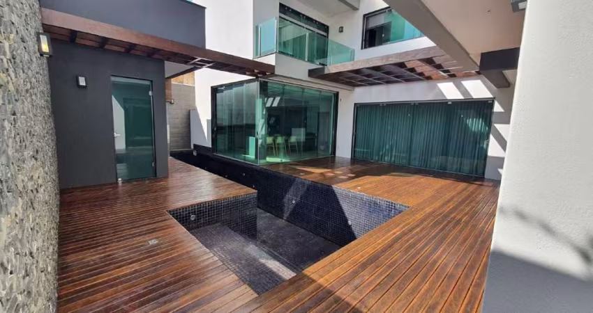 CASA DE ALTO PADRAO NA REGIAO DO BAIRRO LIBERDADE EM DIVINOPOLIS