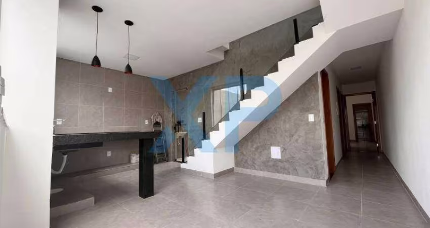 Casa à venda em Divinópolis-MG, bairro São Roque: 3 quartos, 1 suíte, 2 vagas de garagem, 82,77 m² de área - Imperdível!