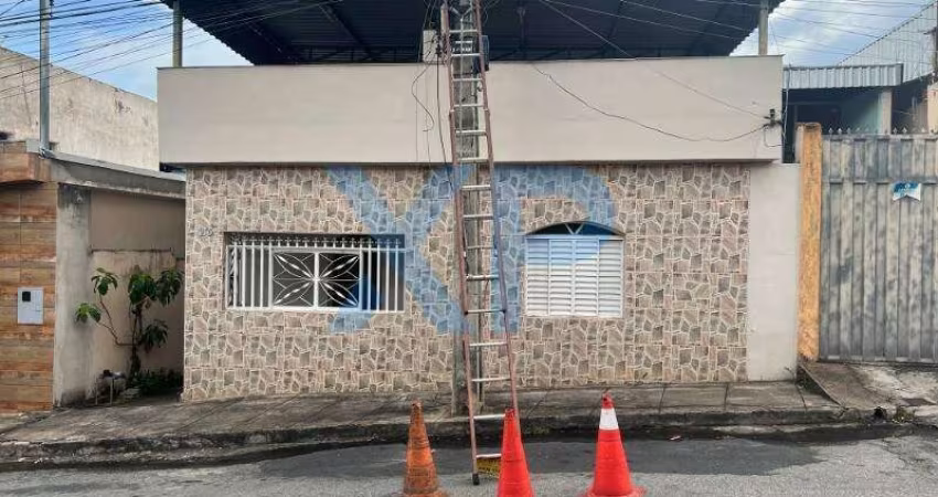 CASA A VENDA NA REGIAO CENTRAL DE DIVINOPOLIS-MG