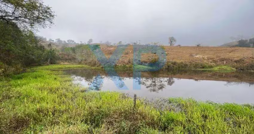 Fazenda rural a venda no cacôco de cima em divinópolis-mg