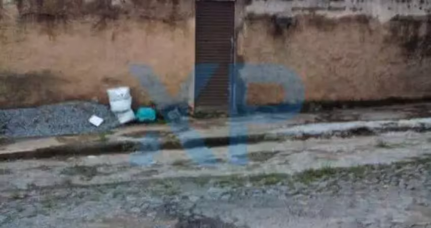 CASA RESIDENCIAL A VENDA NO BAIRRO L.P.PEREIRA EM DIVINÓPOLIS-MG