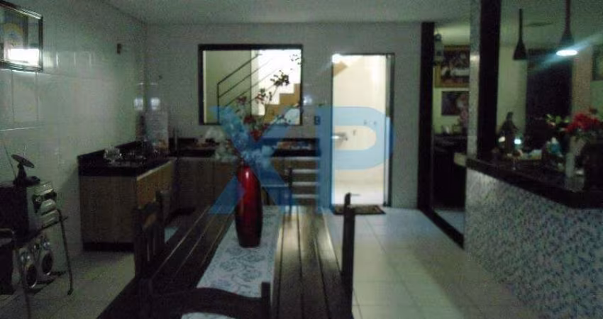 Casa à venda, 3 quartos, 1 suíte, 3 vagas, BOM PASTOR - Divinopolis/MG
