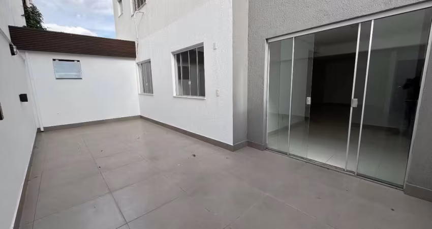 APARTAMENTO COM AREA PRIVATIVA NO SANTA CLARA EM DIVINOPOLIS MG