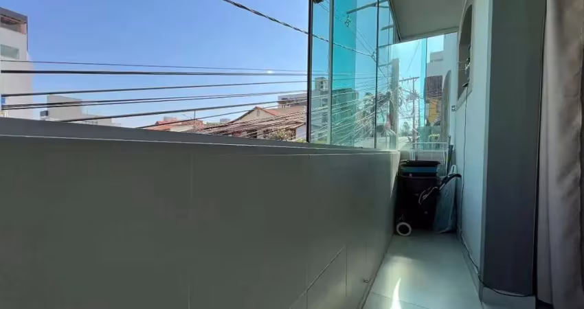 Apartamento reformado no coração do bairro sidil, divinópolis.