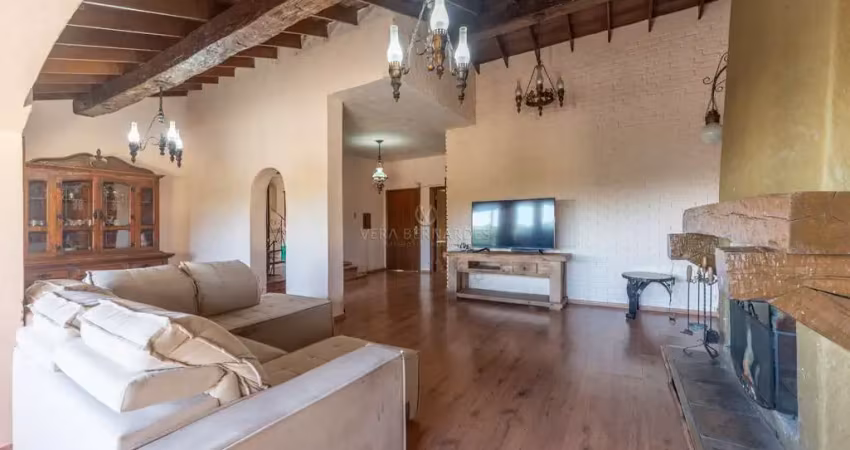 Casa com 4 quartos à venda na Rua Caeté, --, Vila Assunção, Porto Alegre