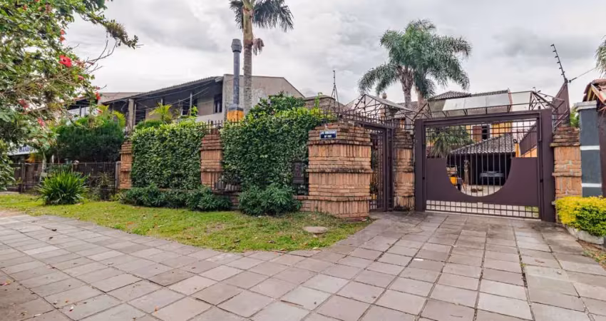 Casa com 3 quartos à venda na Avenida Orleaes, --, Guarujá, Porto Alegre