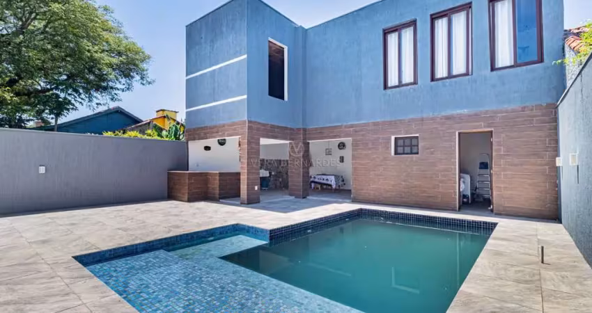 Casa com 4 quartos à venda na Rua Jacundá, --, Guarujá, Porto Alegre