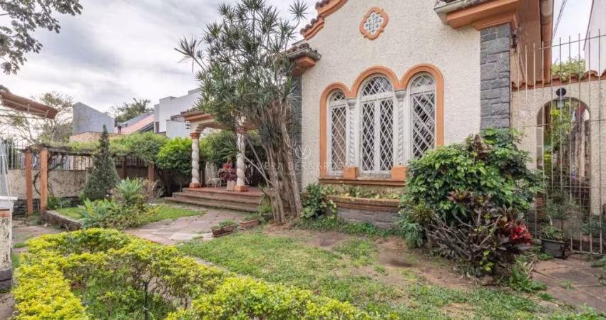 Casa com 3 quartos à venda na Rua Cariri, 125, Vila Assunção, Porto Alegre