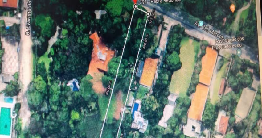 Terreno à venda na Avenida Coronel Marcos, 791, Pedra Redonda, Porto Alegre