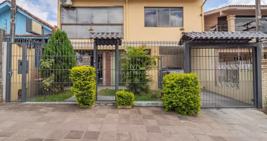 Casa com 3 quartos à venda na Estrada Vila Maria, 75, Cavalhada, Porto Alegre