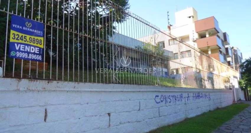 Terreno à venda na Avenida Taquary, 390, Cristal, Porto Alegre