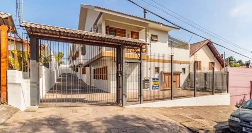 Casa em condomínio fechado com 3 quartos à venda na Rua Victor Silva, 515, Camaquã, Porto Alegre