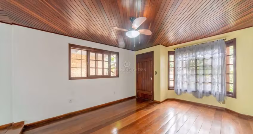 Casa com 3 quartos à venda na Rua José Kanan Aranha, 42, Jardim Isabel, Porto Alegre