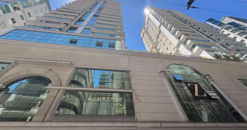 Apartamento com 4 quartos à venda na Rua 238, 165, Meia Praia, Itapema