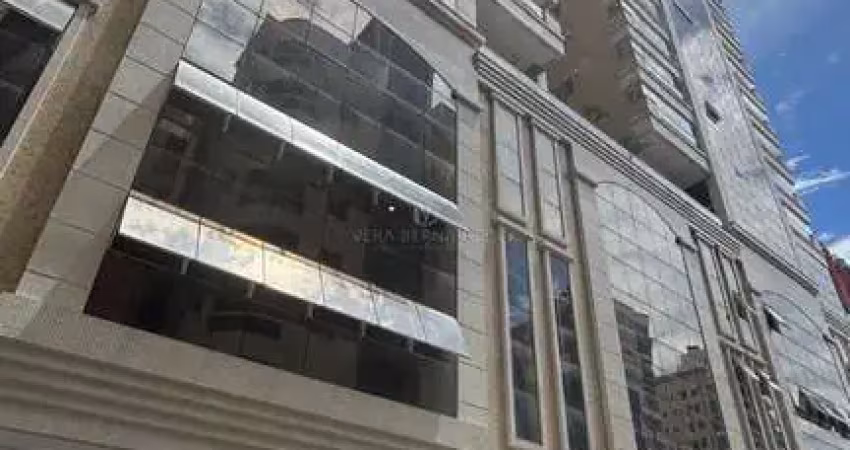 Apartamento com 3 quartos à venda na Rua 242, 246, Meia Praia, Itapema