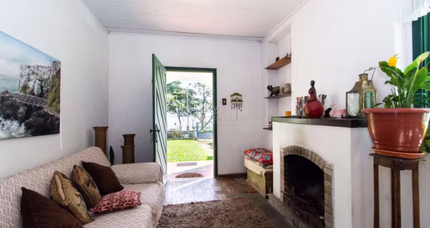 Casa com 3 quartos à venda na Avenida Guaíba, 4226, Vila Assunção, Porto Alegre