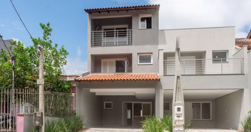 Casa com 3 quartos à venda na Rua Ari Peixoto Martins, 146, Espírito Santo, Porto Alegre