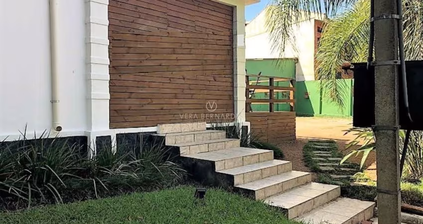 Casa com 3 quartos à venda na Rua Manauê, 38, Vila Assunção, Porto Alegre