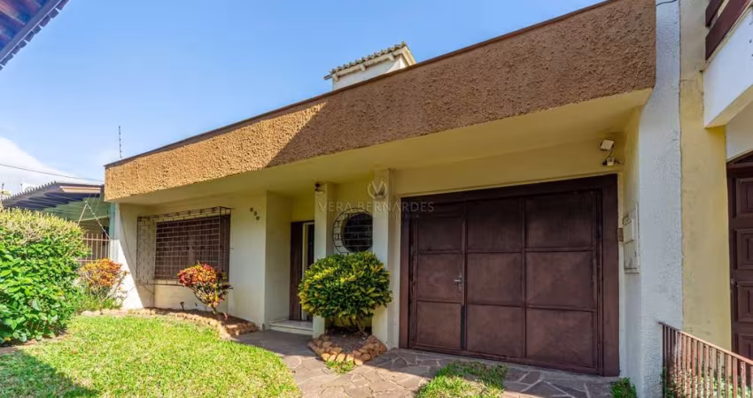 Casa com 3 quartos à venda na Rua Márcio Dias, 530, Nonoai, Porto Alegre