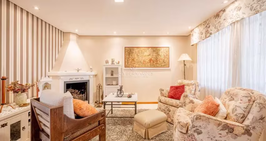 Casa com 3 quartos à venda na Rua Ladislau Neto, --, Ipanema, Porto Alegre