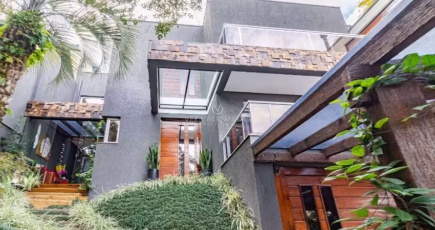 Casa com 3 quartos à venda na Rua Caeté, --, Vila Assunção, Porto Alegre