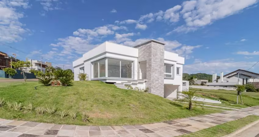 Casa em condomínio fechado com 3 quartos à venda na Estrada das Três Meninas, --, Vila Nova, Porto Alegre