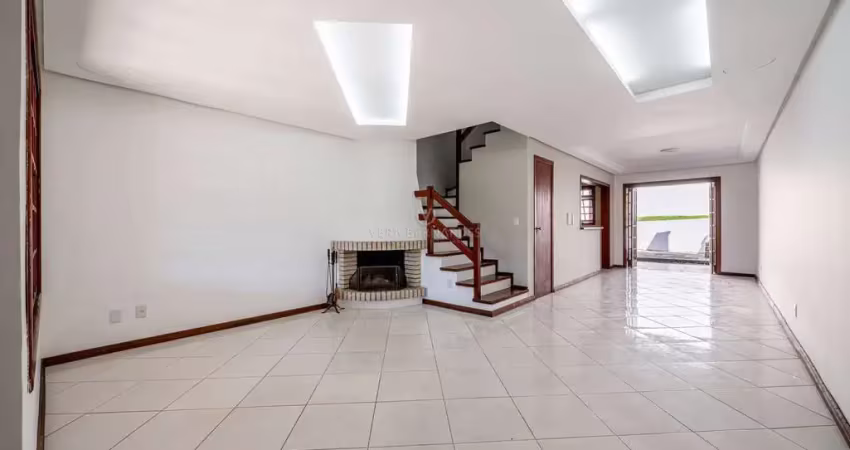 Casa com 3 quartos à venda na Rua Carlos Nobre, --, Ipanema, Porto Alegre