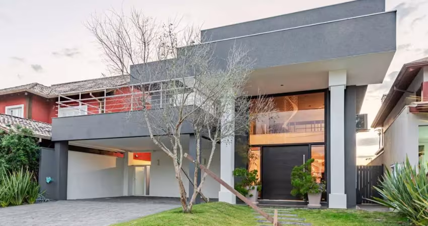 Casa em condomínio fechado com 3 quartos à venda na Avenida Juca Batista, --, Belém Novo, Porto Alegre