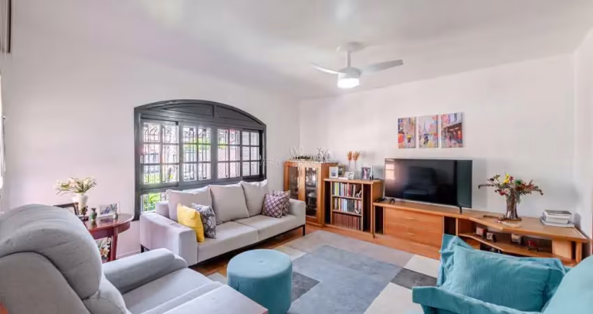 Casa com 3 quartos à venda na Rua Folha da Tarde, --, Cristal, Porto Alegre