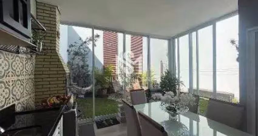 Casa com 02 dormitórios e quintal no bairro Jardim Nova Veneza -Indaiatuba/SP