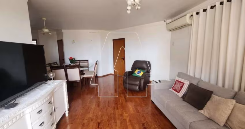 Apartamento no Condomínio Edifício São João Del Rey em Araçatuba/SP
