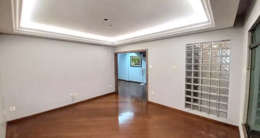 Casa com 3 quartos à venda na Rua Bogotá, 38, Utinga, Santo André