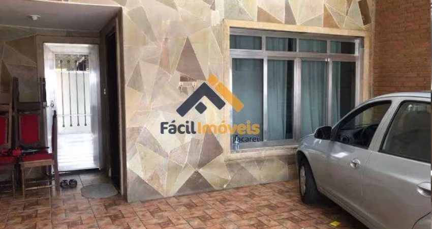 Casa para Venda em Jacareí, Centro, 3 dormitórios, 2 banheiros, 2 vagas