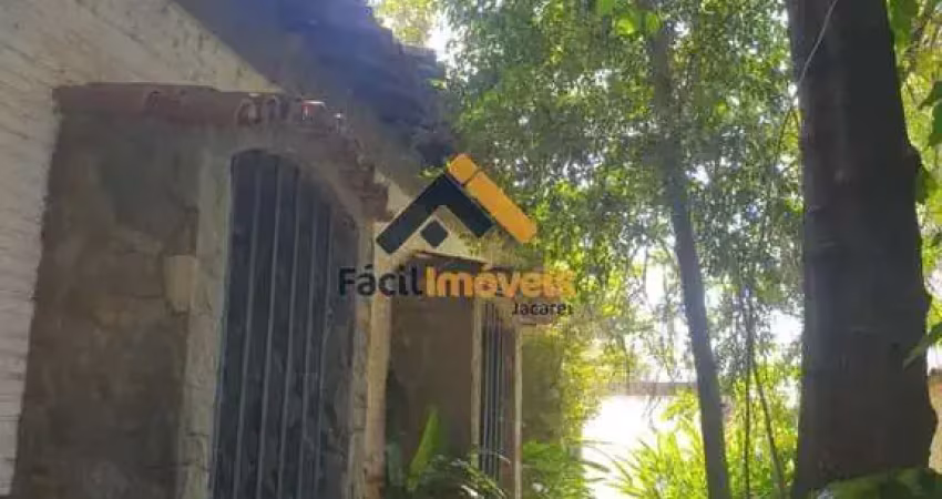 Casa para Venda em Jacareí, Centro, 4 dormitórios, 1 suíte, 3 banheiros, 8 vagas