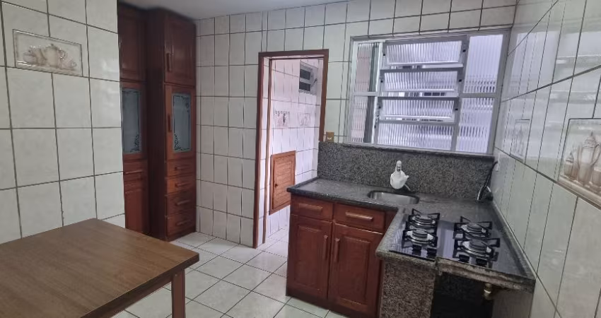 APARTAMENTO DE 3 DORMITORIOS REFORMADO EM SÃO JOSÉ